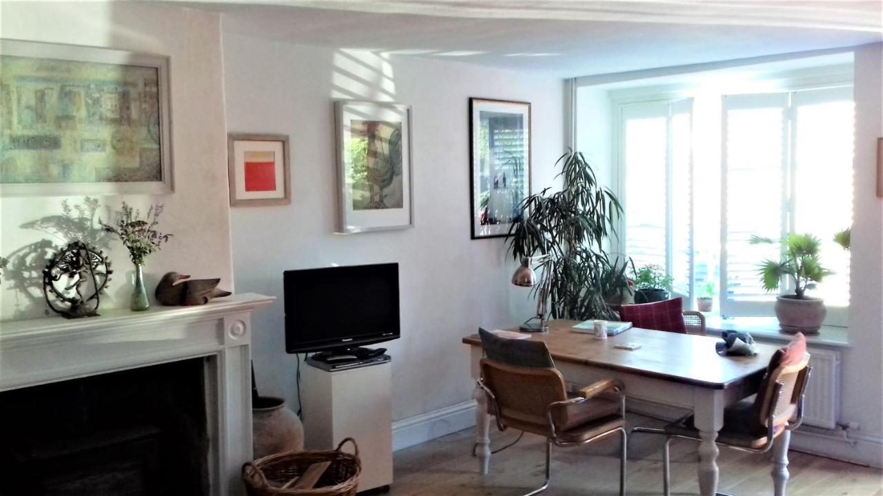 38 Newtown Guest House Bradford-On-Avon Bagian luar foto